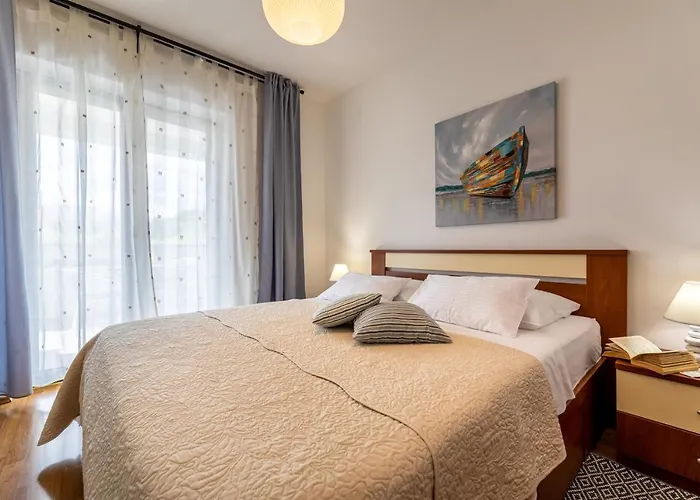 Maja And Sanja Baška