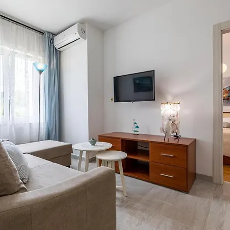 Maja And Sanja Apartman Baška